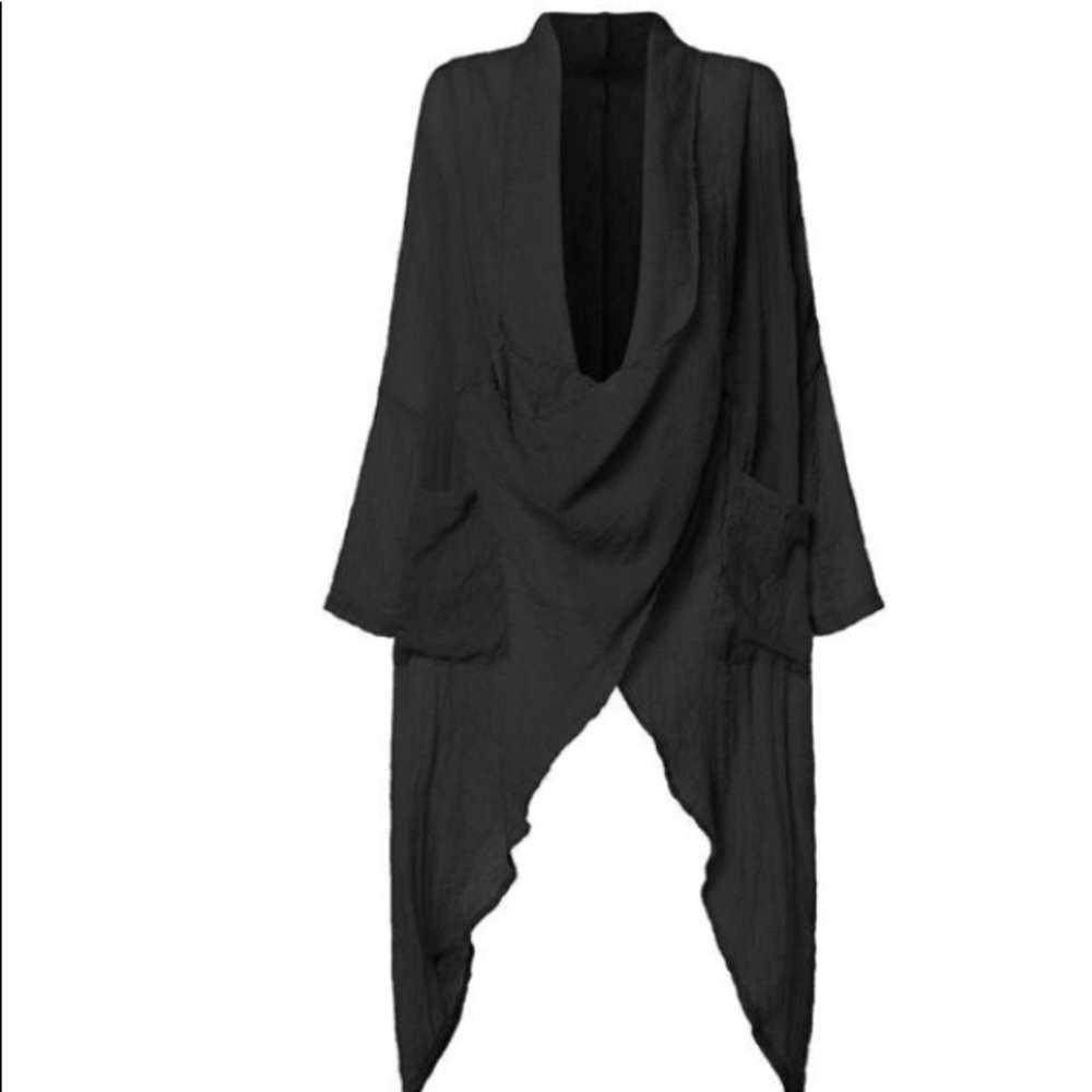 [SOLD] NEW! Linen blend , Cris cross, Irregular hem top